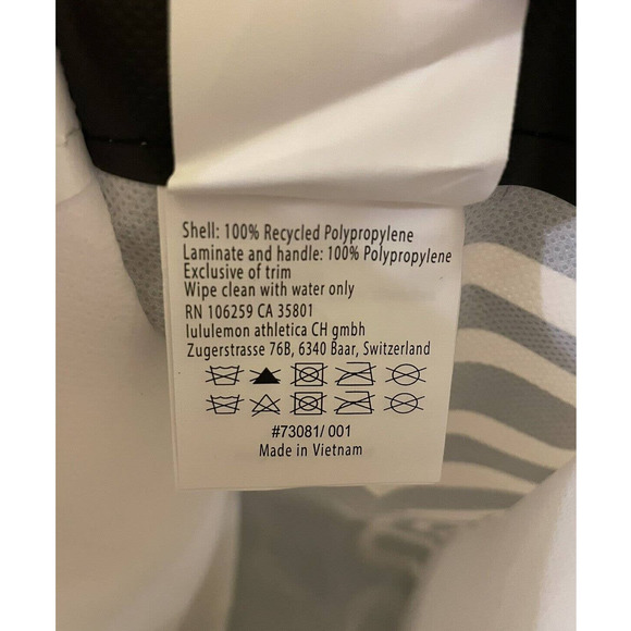 SOLD***Lululemon- Small Reusable Tote Bag Snap Button Close White 9" x 12" - Picture 3 of 5